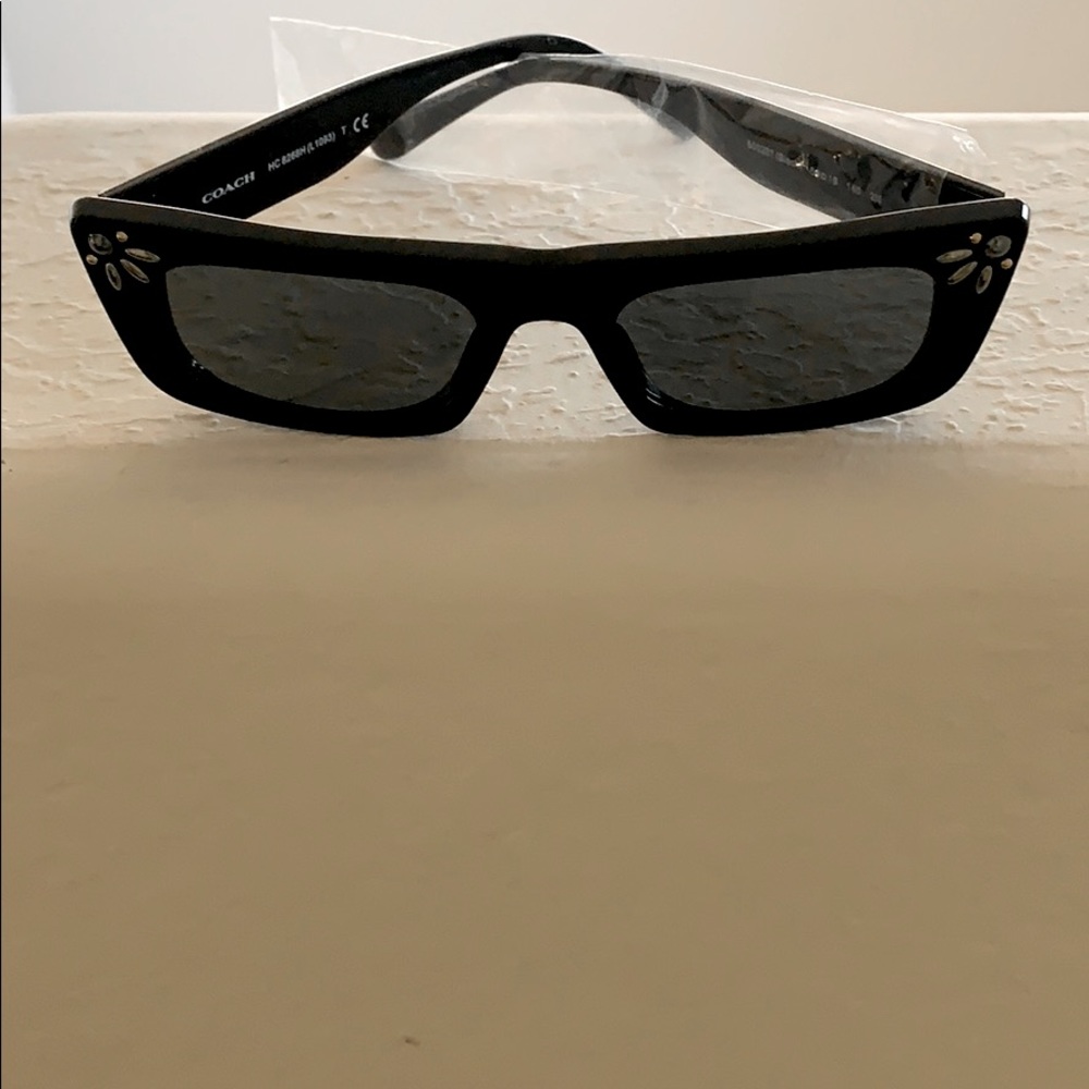 Coach Sunglasses 😎 - Picture 2 of 6